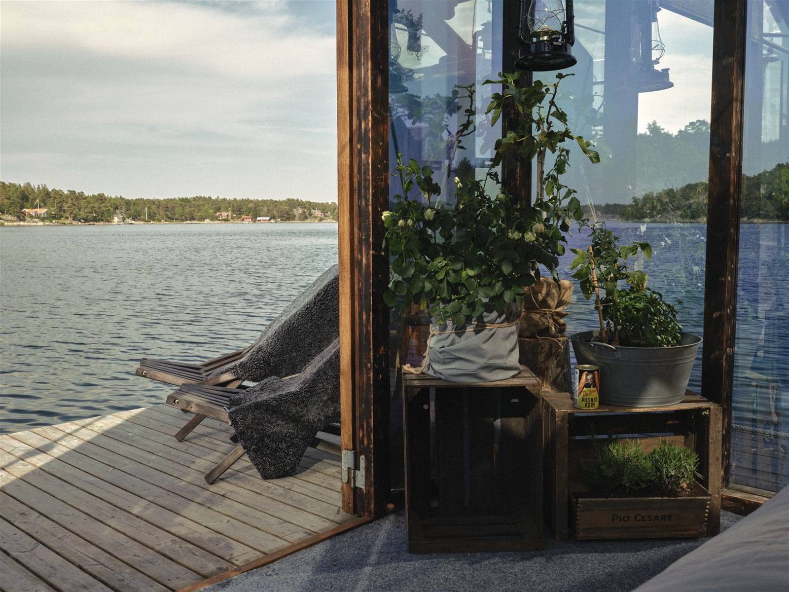 Växthuset - glasväggar med utsikt över skärgården